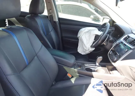 2018 Nissan Altima 2.5 Sr из США, поврежденный, VIN 1N4AL3AP4JC290399